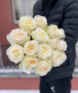 Белая роза Candlelight 15 шт.