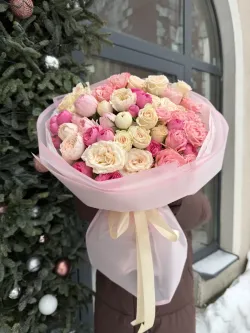 15 веток пионовидных кустовых роз Микс