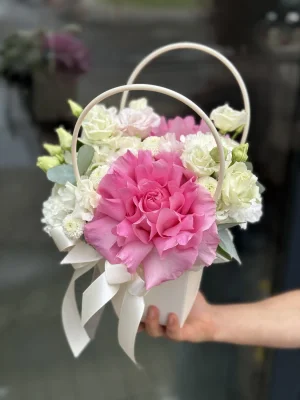 Цветы в коробке 16